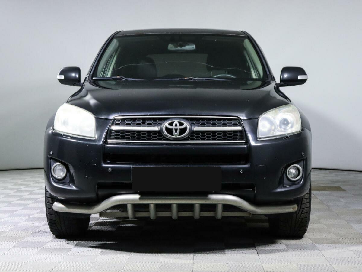 Toyota RAV4, 2010