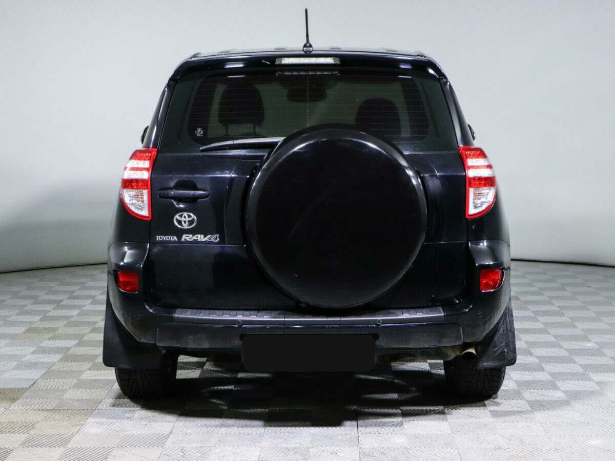 Toyota RAV4, 2010