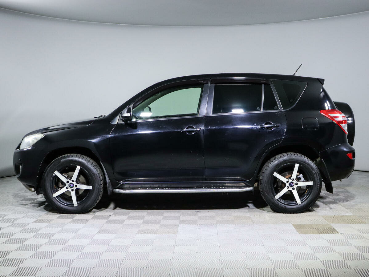 Toyota RAV4, 2010