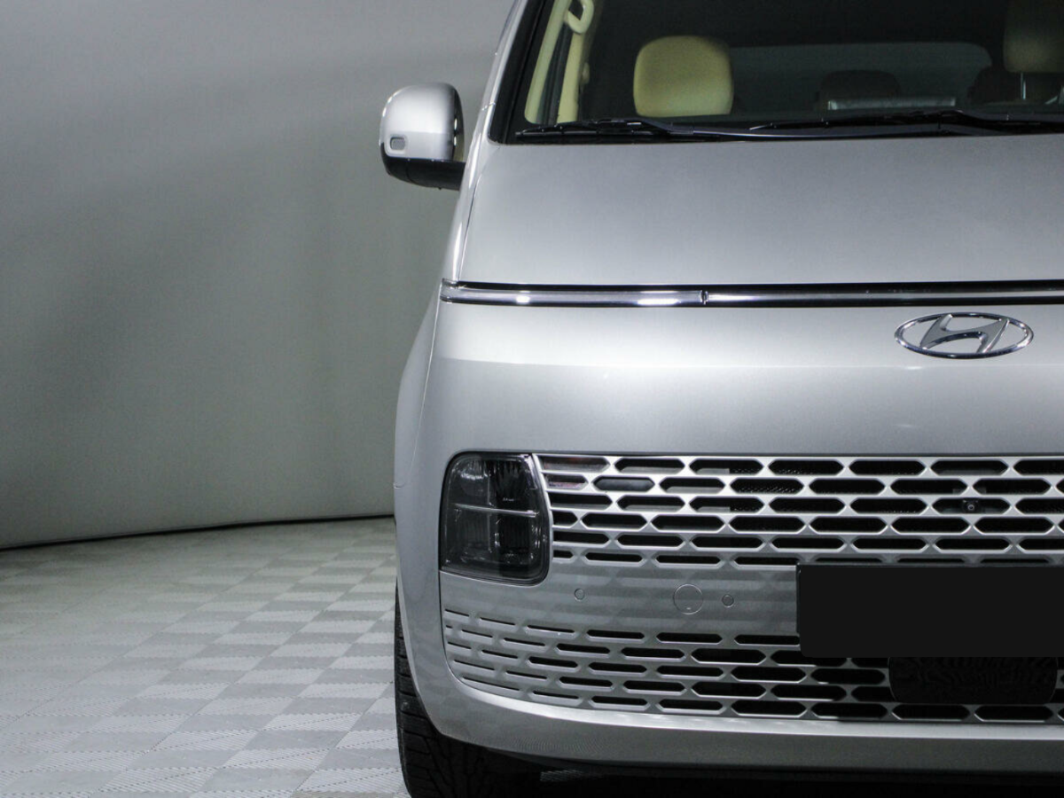 Hyundai Staria, 2021