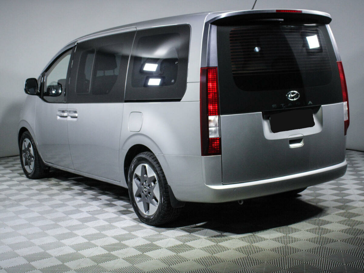 Hyundai Staria, 2021