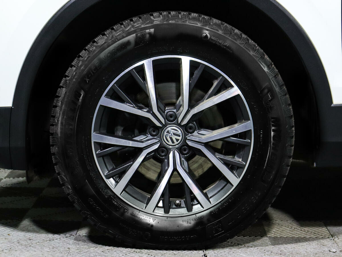 Volkswagen Tiguan, 2020