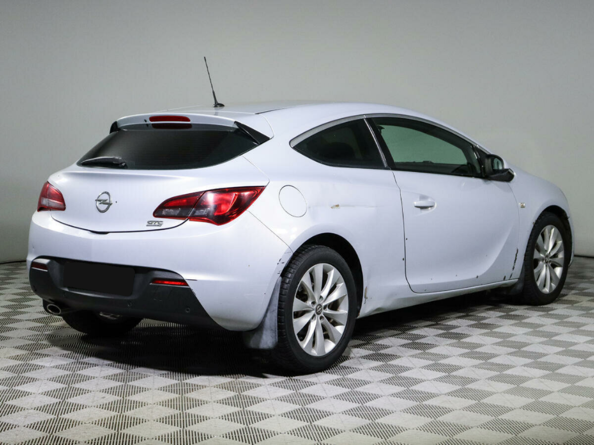 Opel Astra, 2012