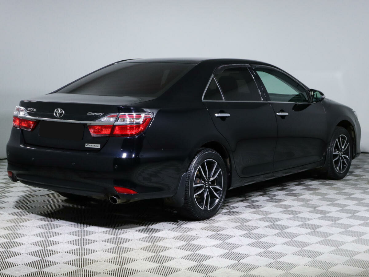 Toyota Camry, 2016