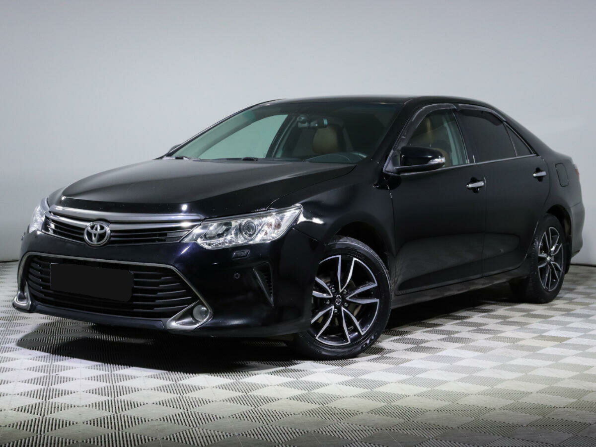 Toyota Camry, 2016