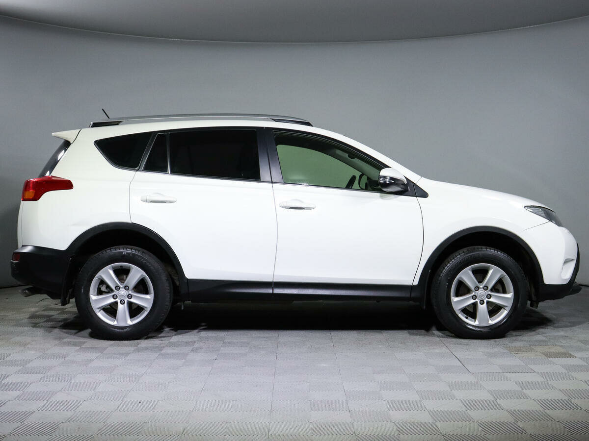 Toyota RAV4, 2013