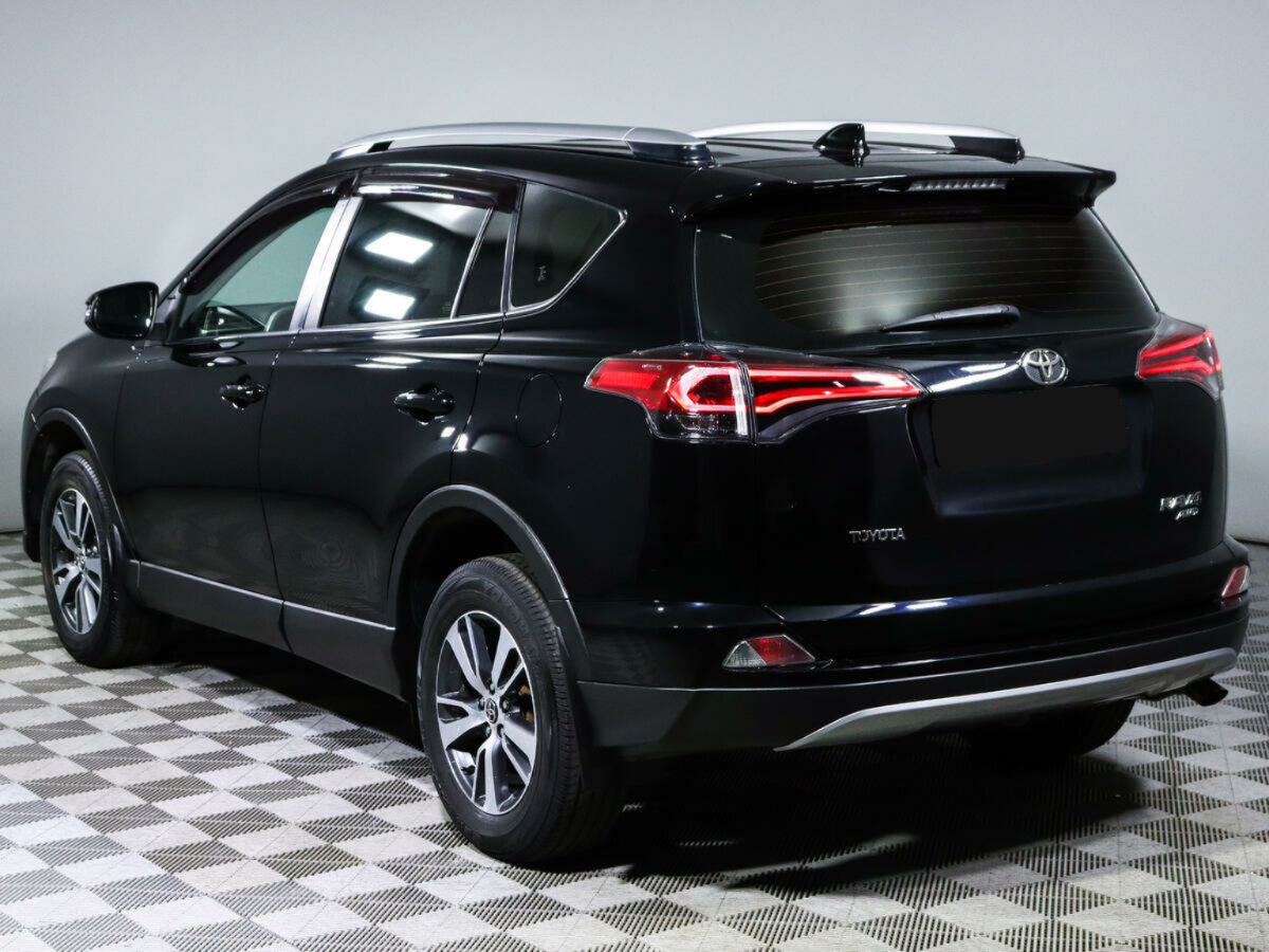 Toyota RAV4, 2017