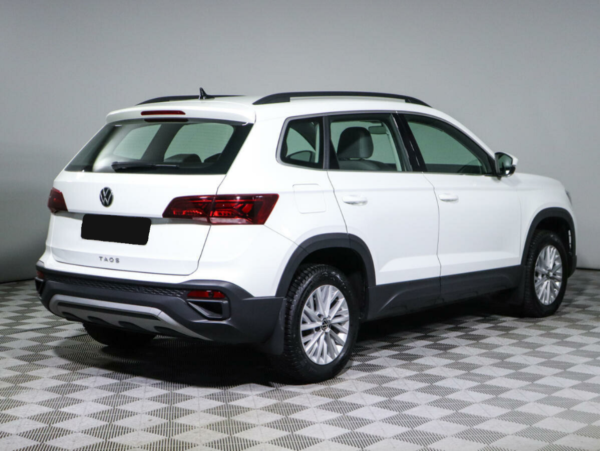 Volkswagen Taos, 2022