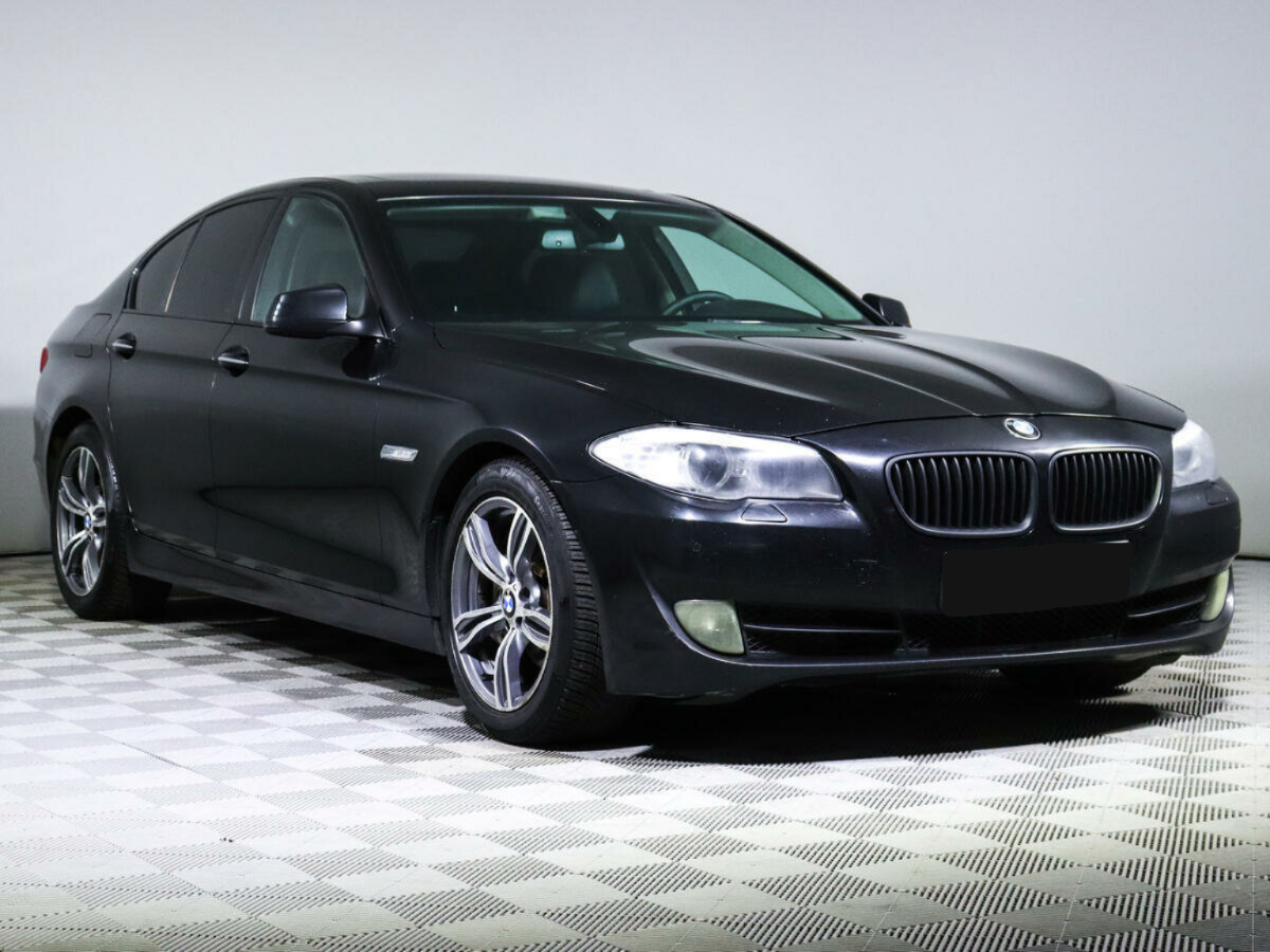 BMW 5 серии 523i, 2011