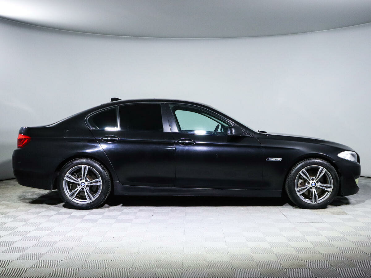 BMW 5 серии 523i, 2011