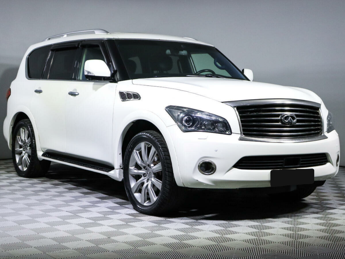Infiniti QX56, 2011