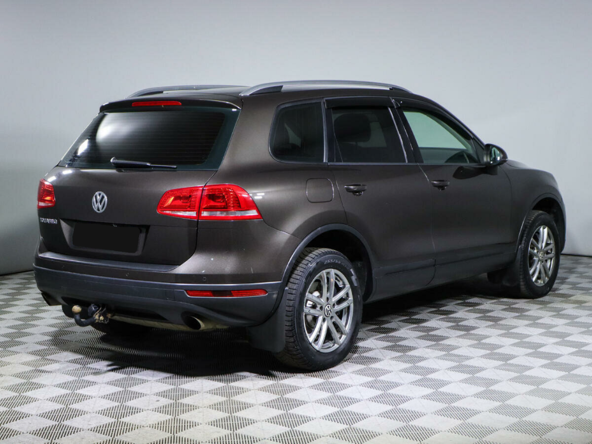 Volkswagen Touareg, 2015