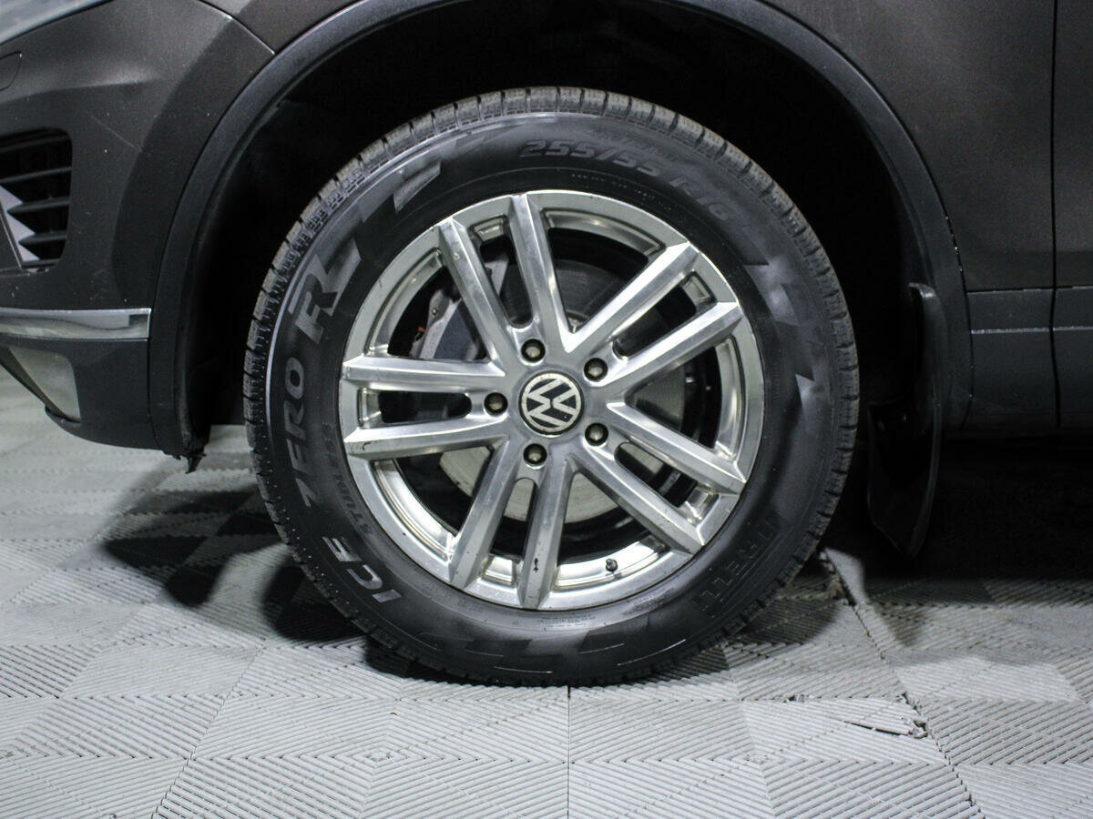 Volkswagen Touareg, 2015