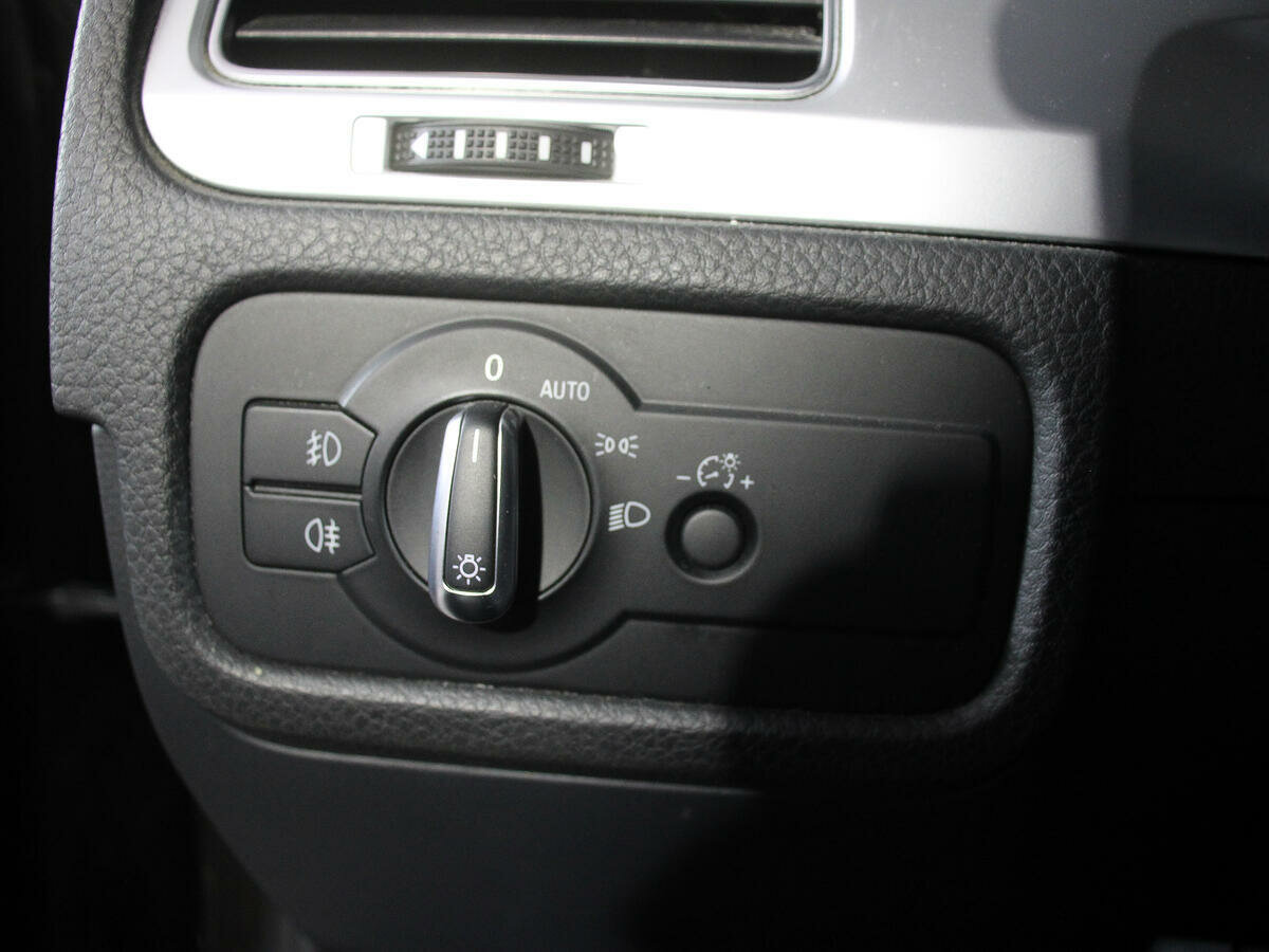 Volkswagen Touareg, 2015