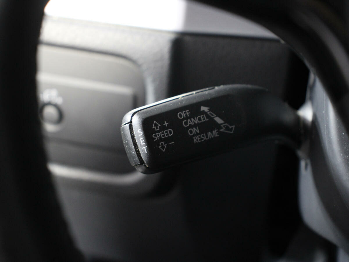 Volkswagen Touareg, 2015