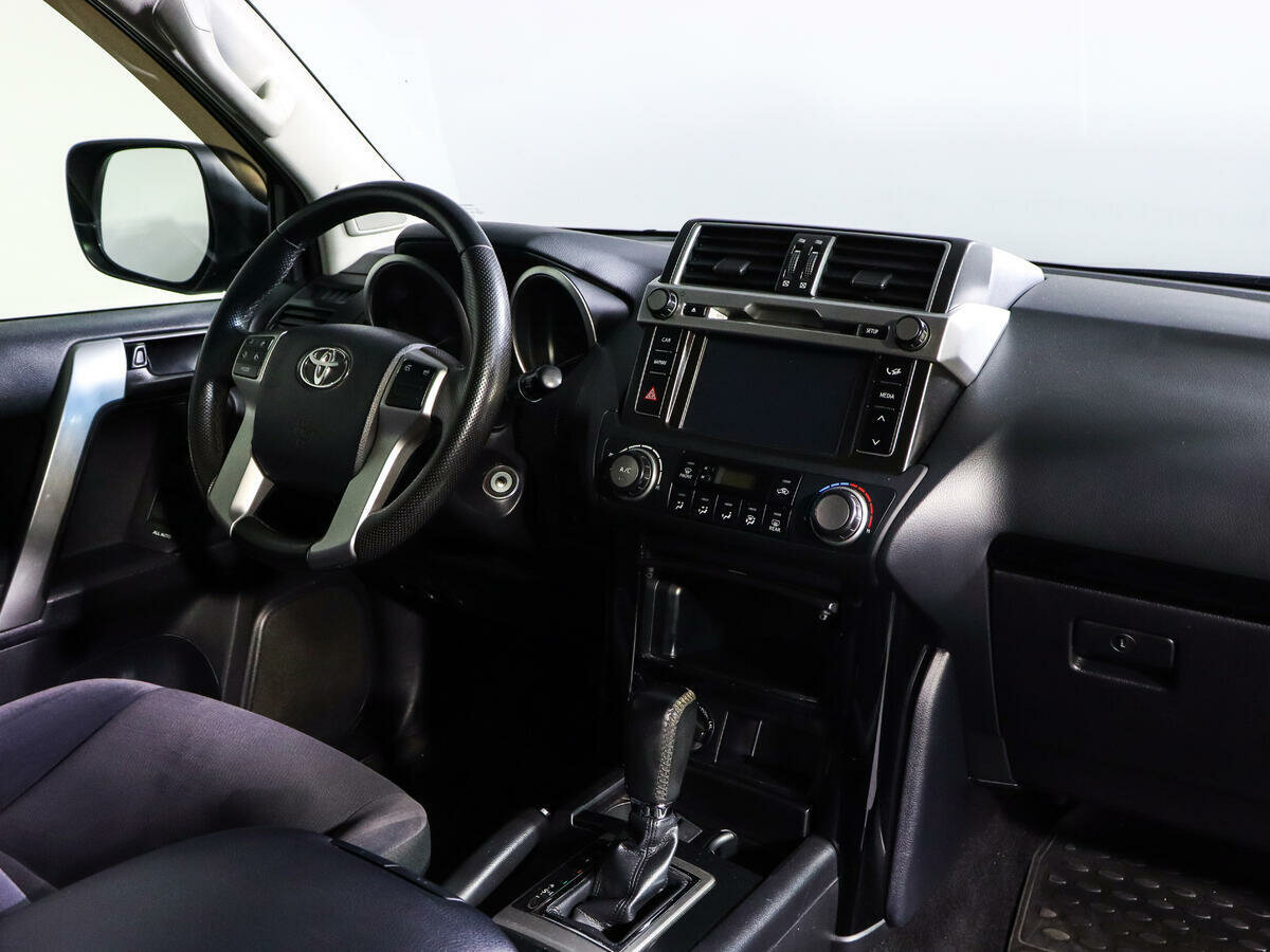 Toyota Land Cruiser Prado 6-speed, 2016