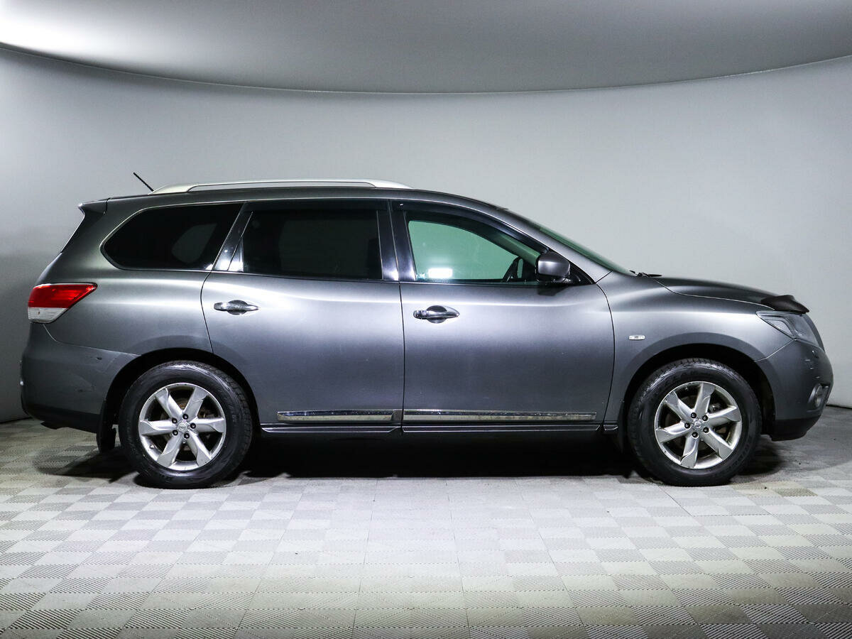 Nissan Pathfinder, 2015