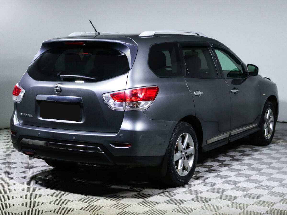 Nissan Pathfinder, 2015