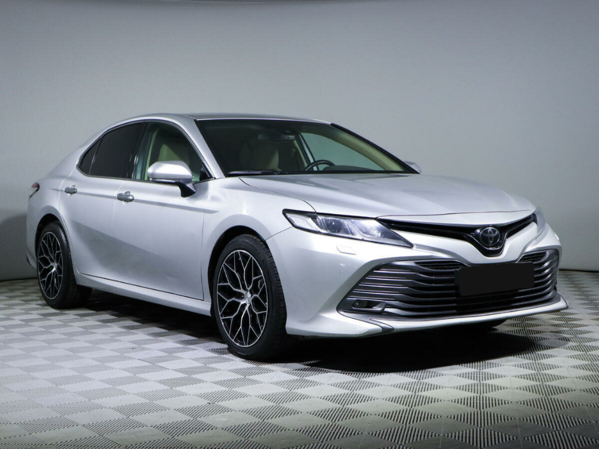 Toyota Camry, 2020