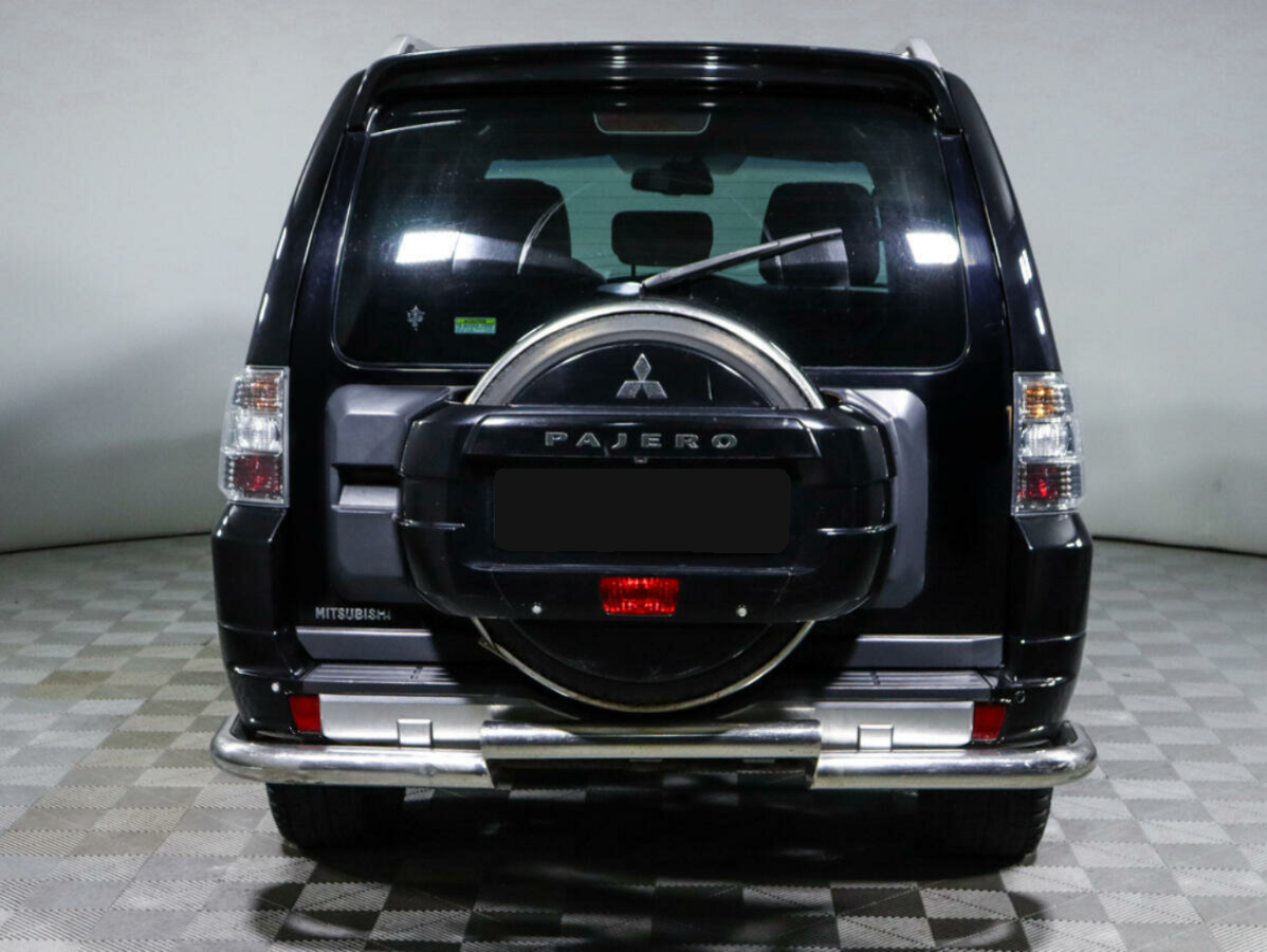 Mitsubishi Pajero, 2011