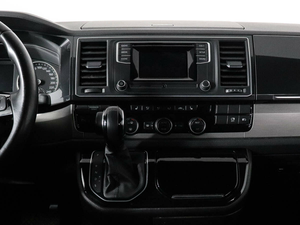 Volkswagen Multivan, 2015