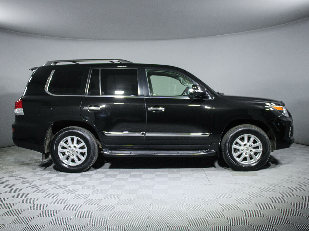 Lexus LX 570, 2012