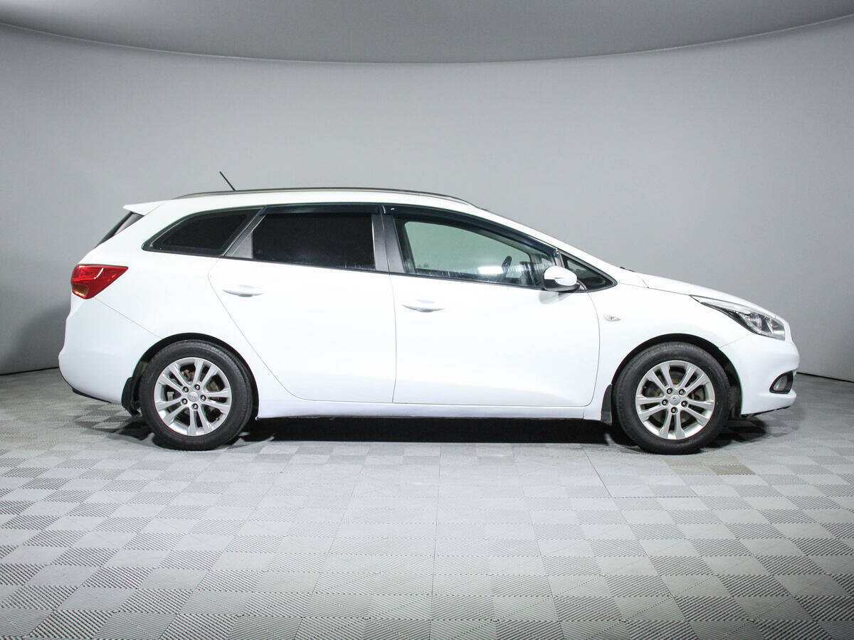 Kia Ceed, 2013