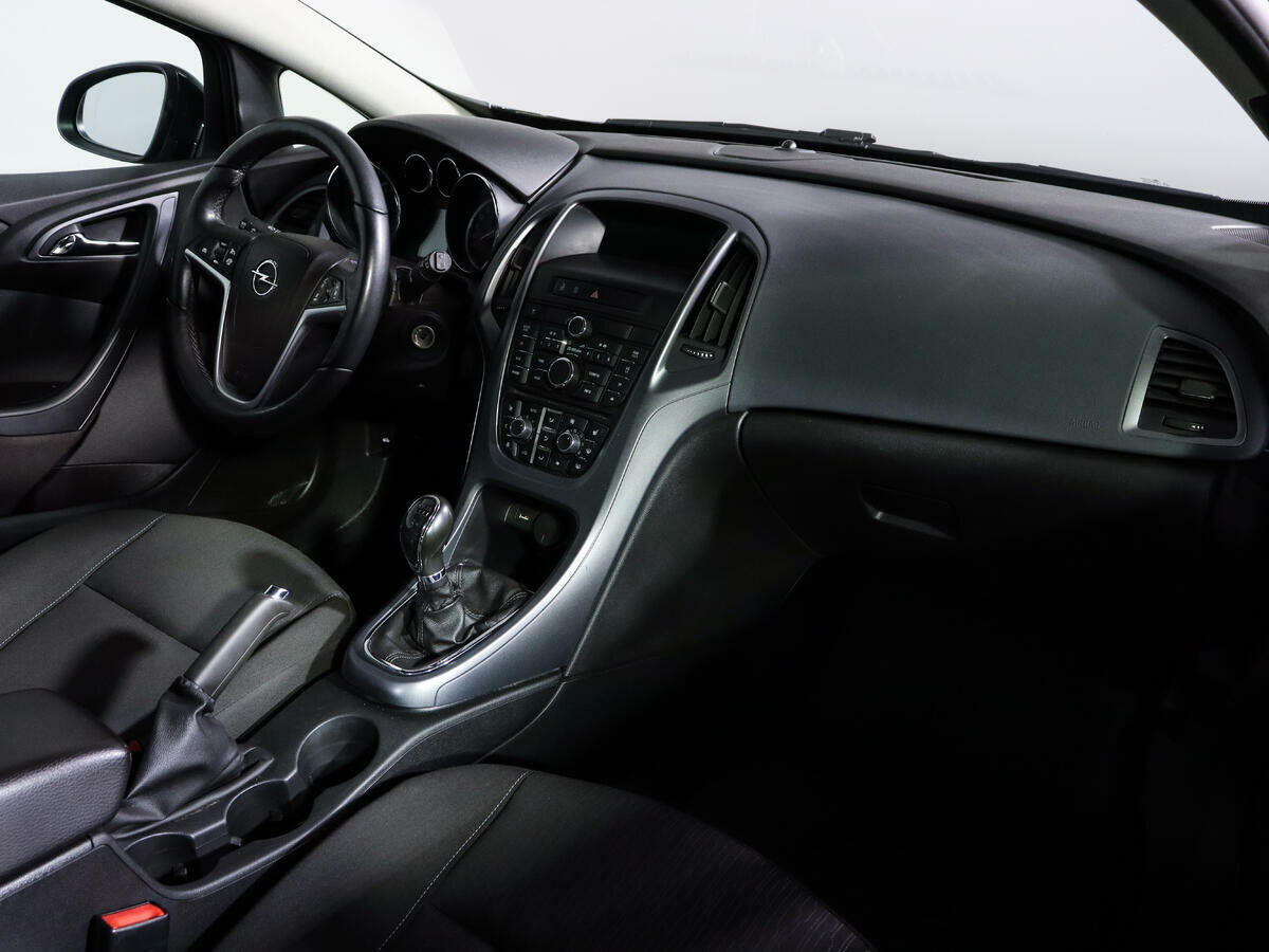 Opel Astra GTC, 2014