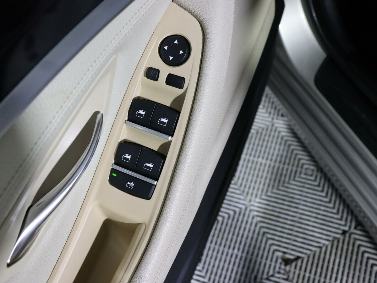 BMW 5 серии 525d xDrive, 2012