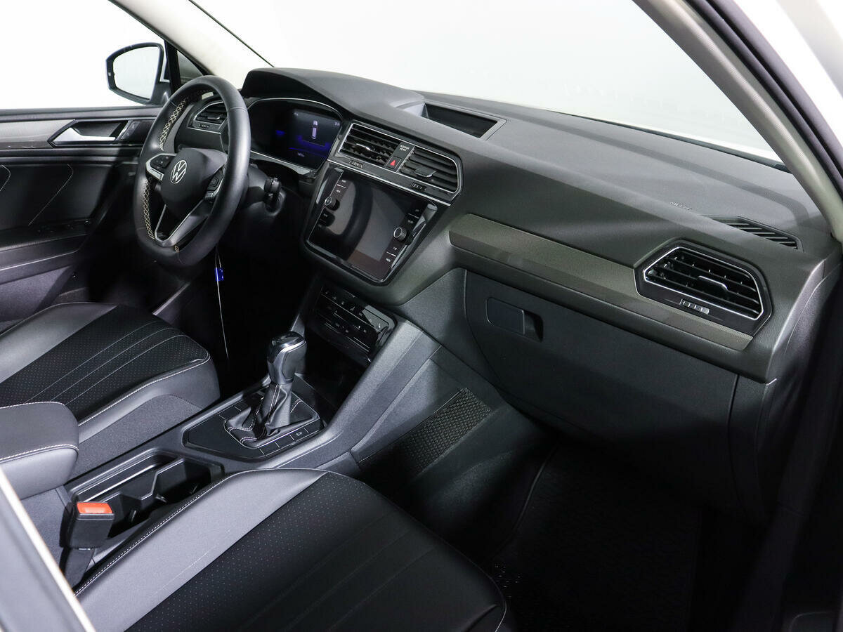 Volkswagen Tiguan, 2022