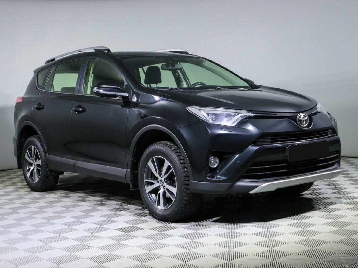 Toyota RAV4, 2015