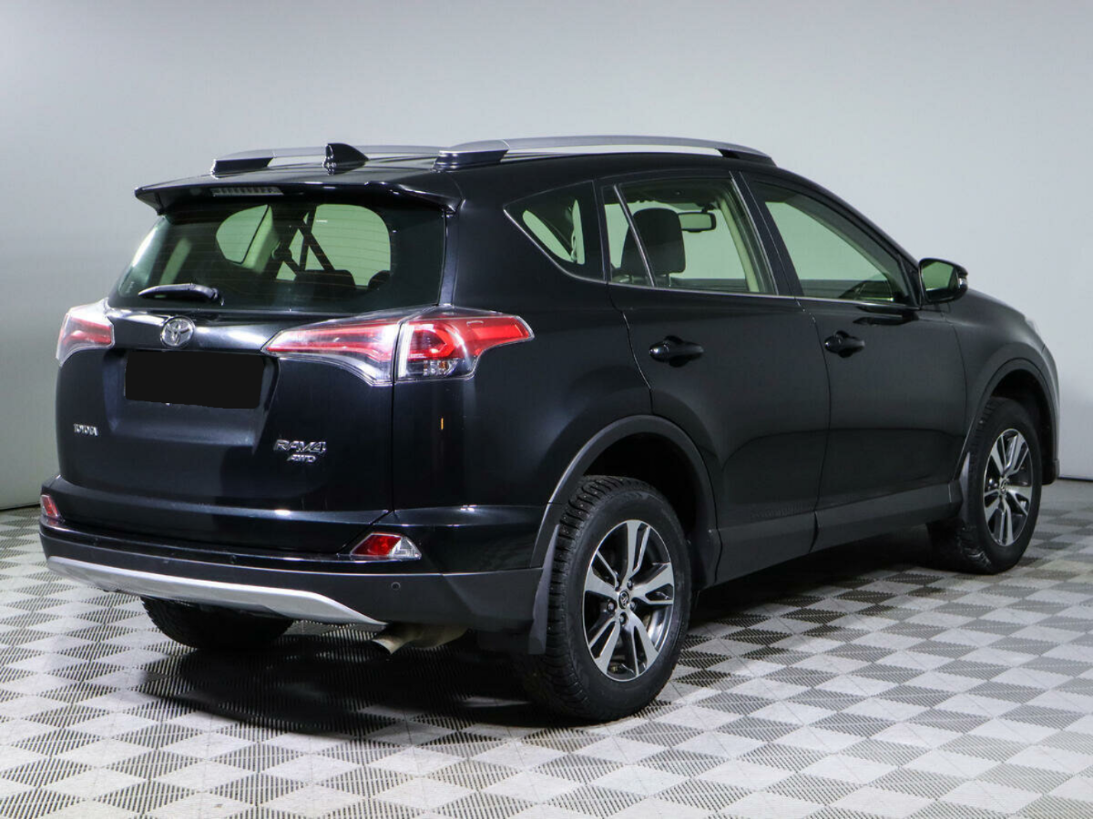 Toyota RAV4, 2015