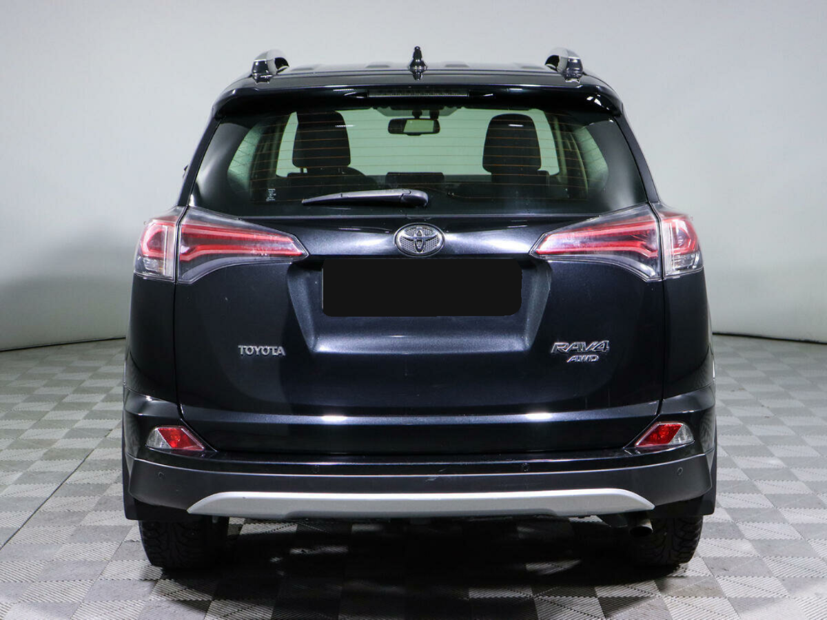 Toyota RAV4, 2015
