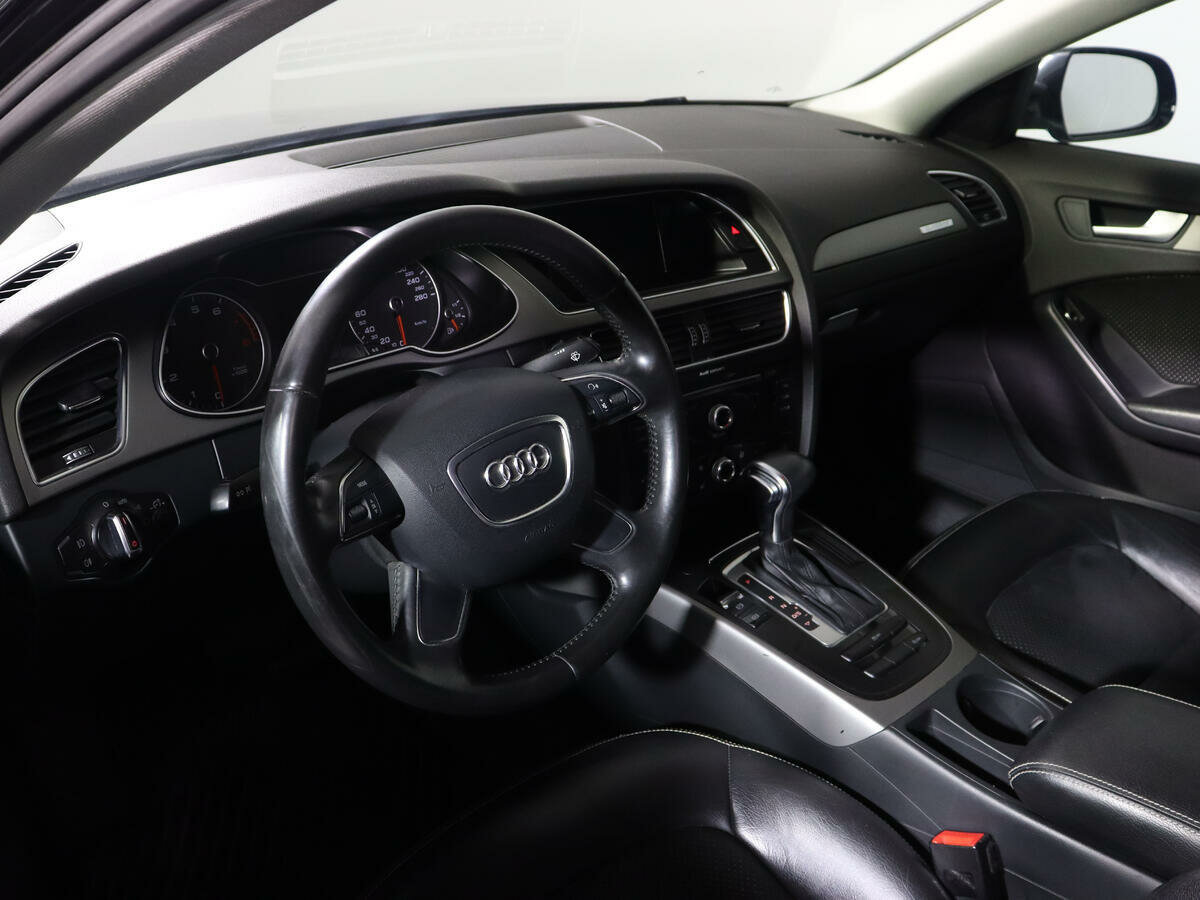 Audi A4, 2012