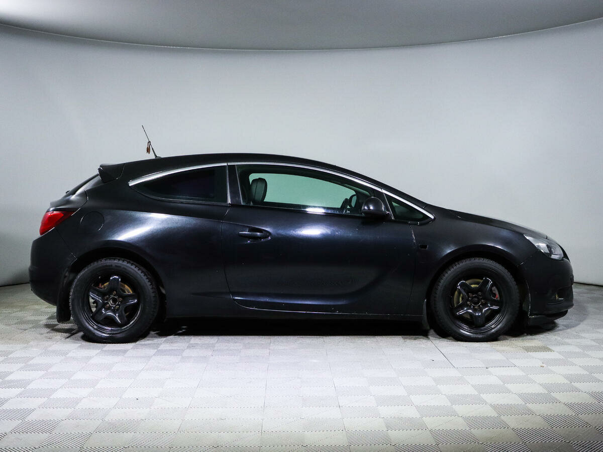 Opel Astra GTC, 2013