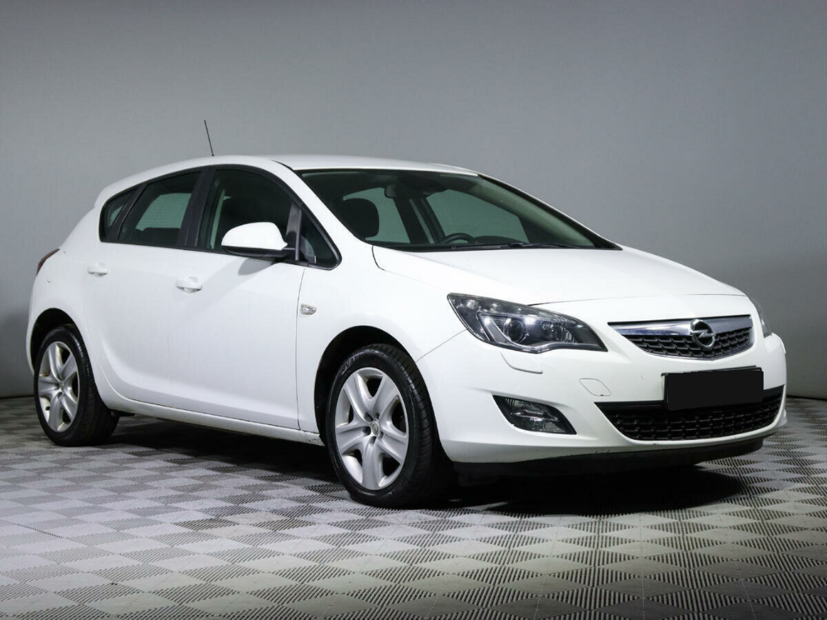 Opel Astra, 2012