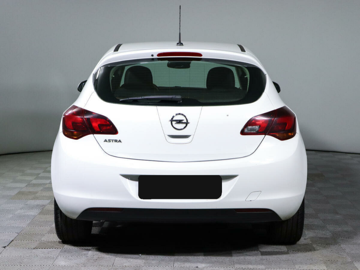 Opel Astra, 2012