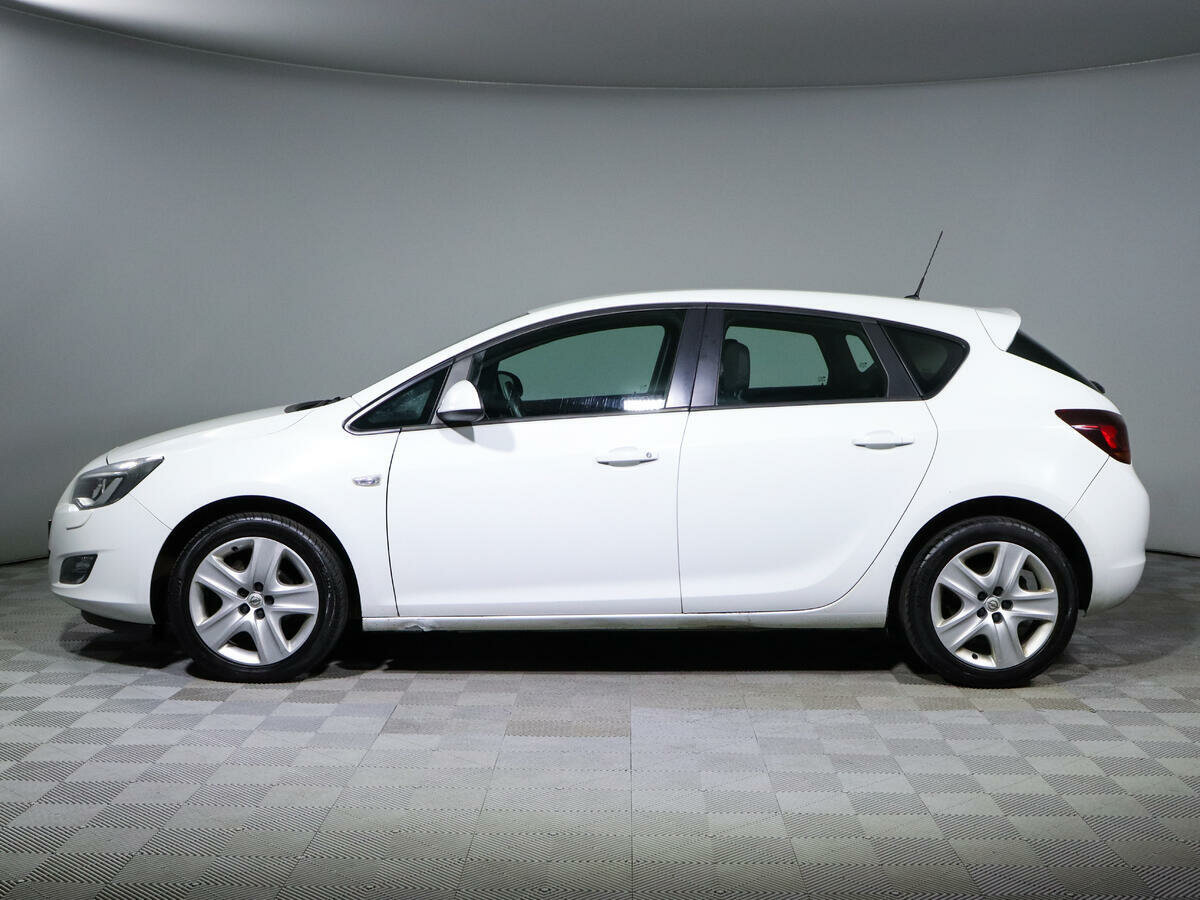 Opel Astra, 2012