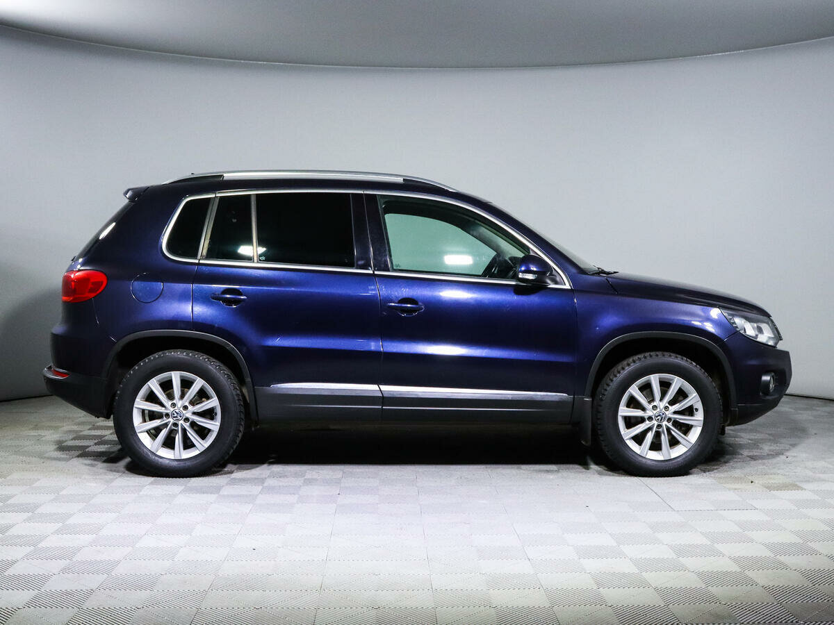 Volkswagen Tiguan, 2011