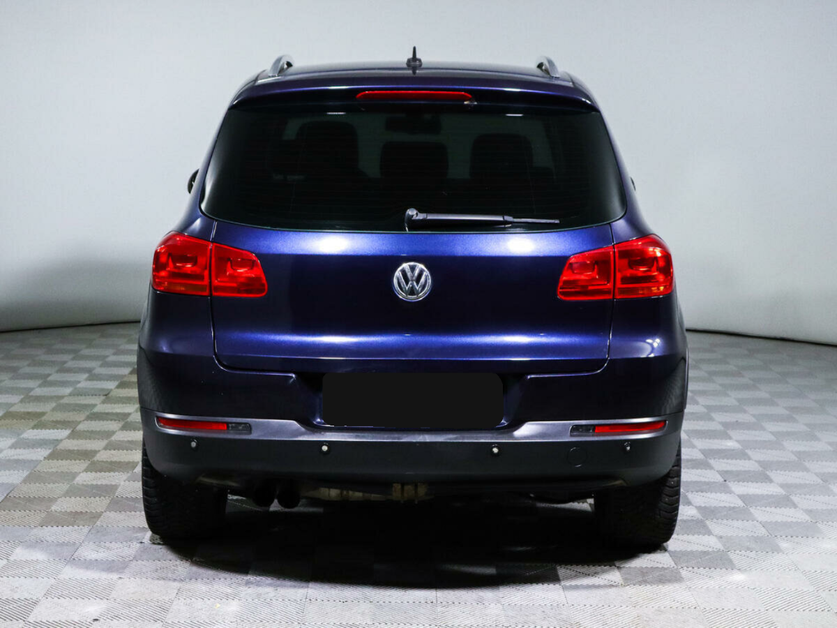 Volkswagen Tiguan, 2011