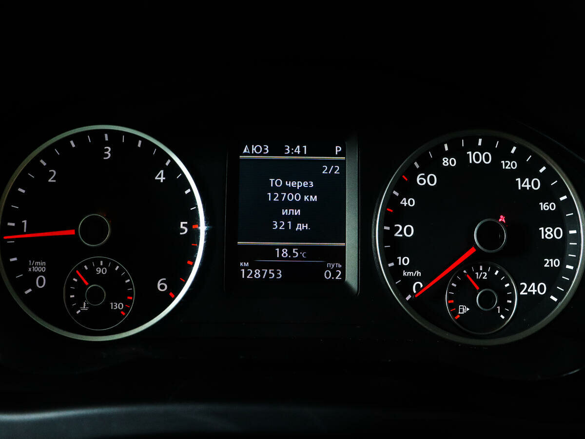 Volkswagen Tiguan, 2011