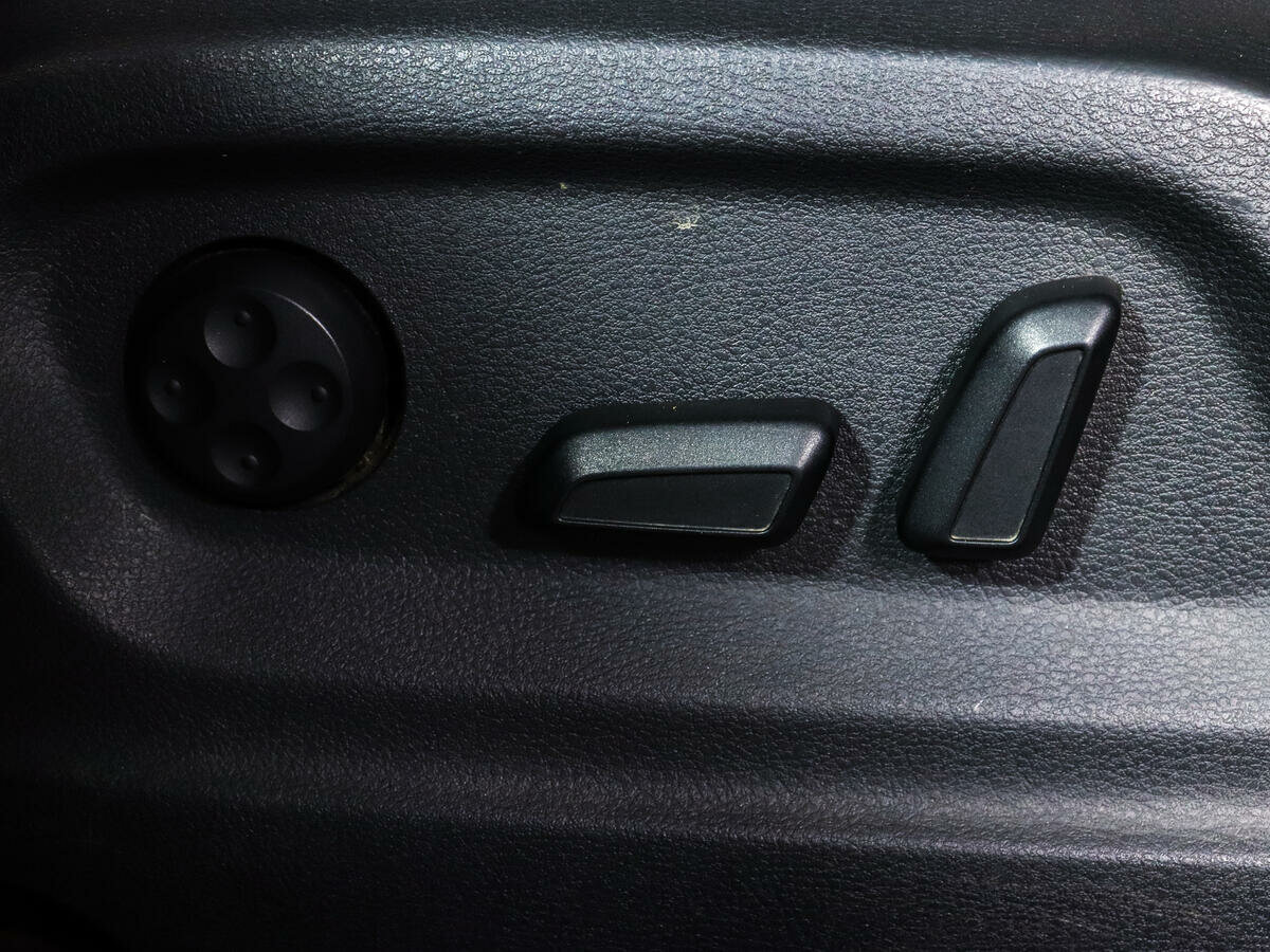 Volkswagen Tiguan, 2011