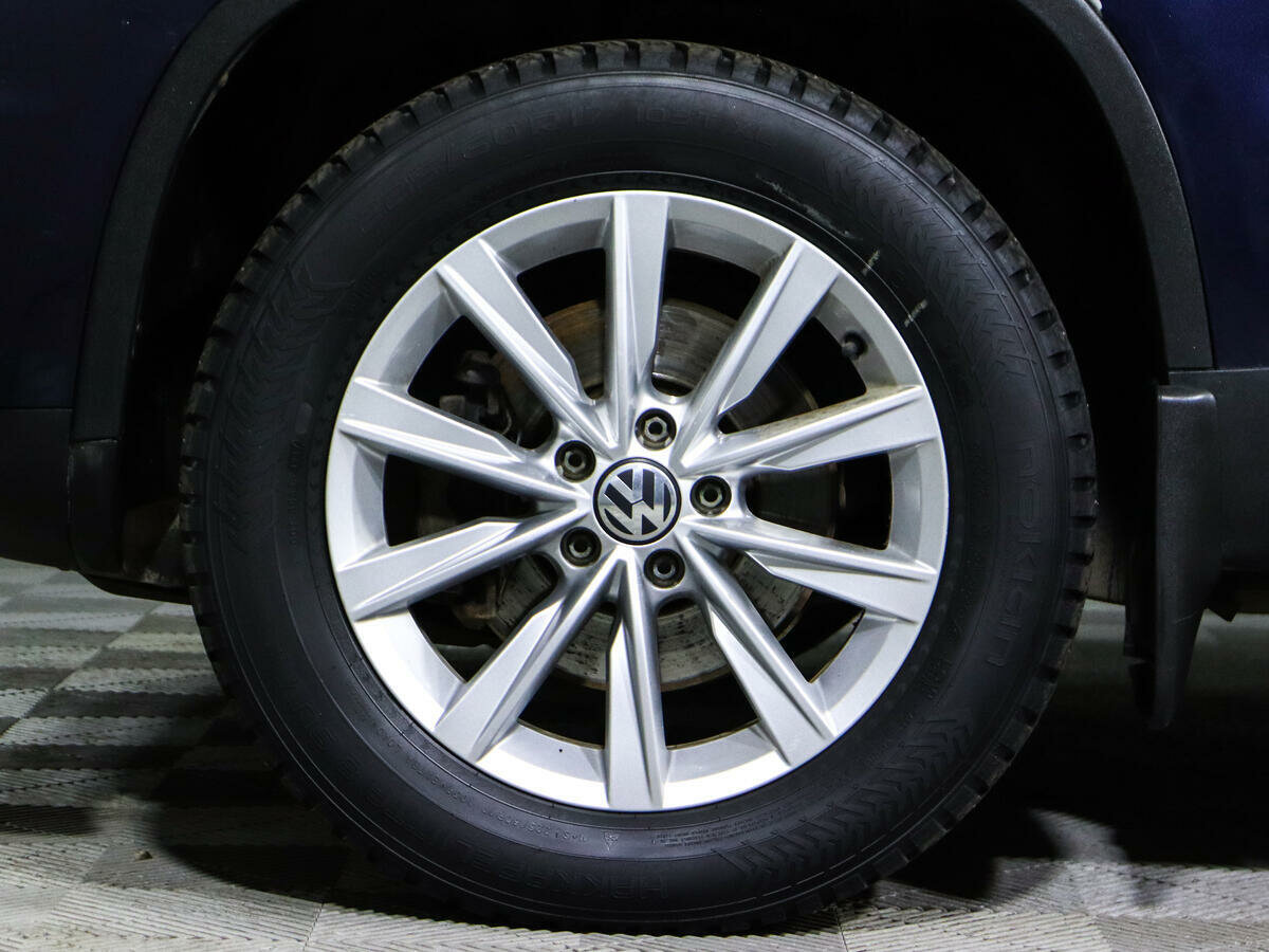 Volkswagen Tiguan, 2011