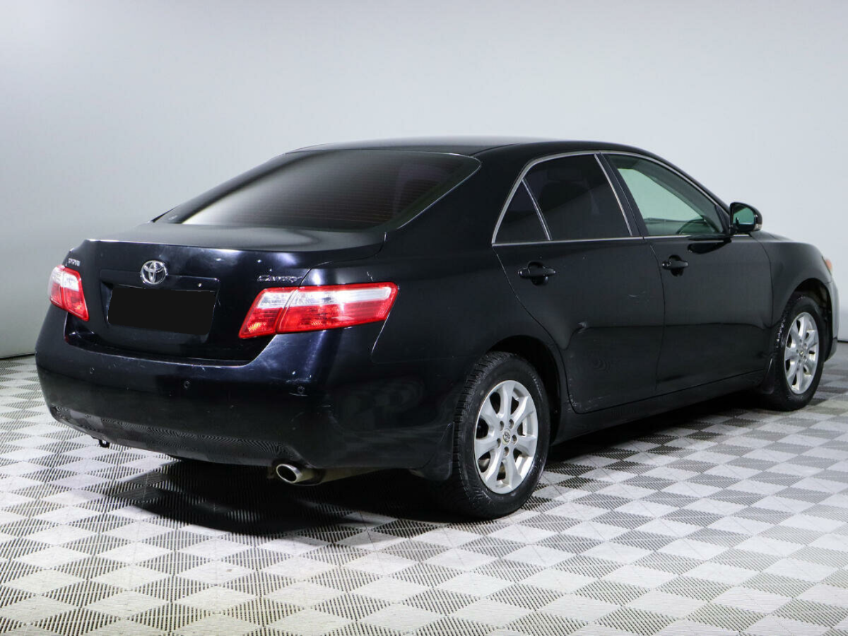 Toyota Camry, 2011