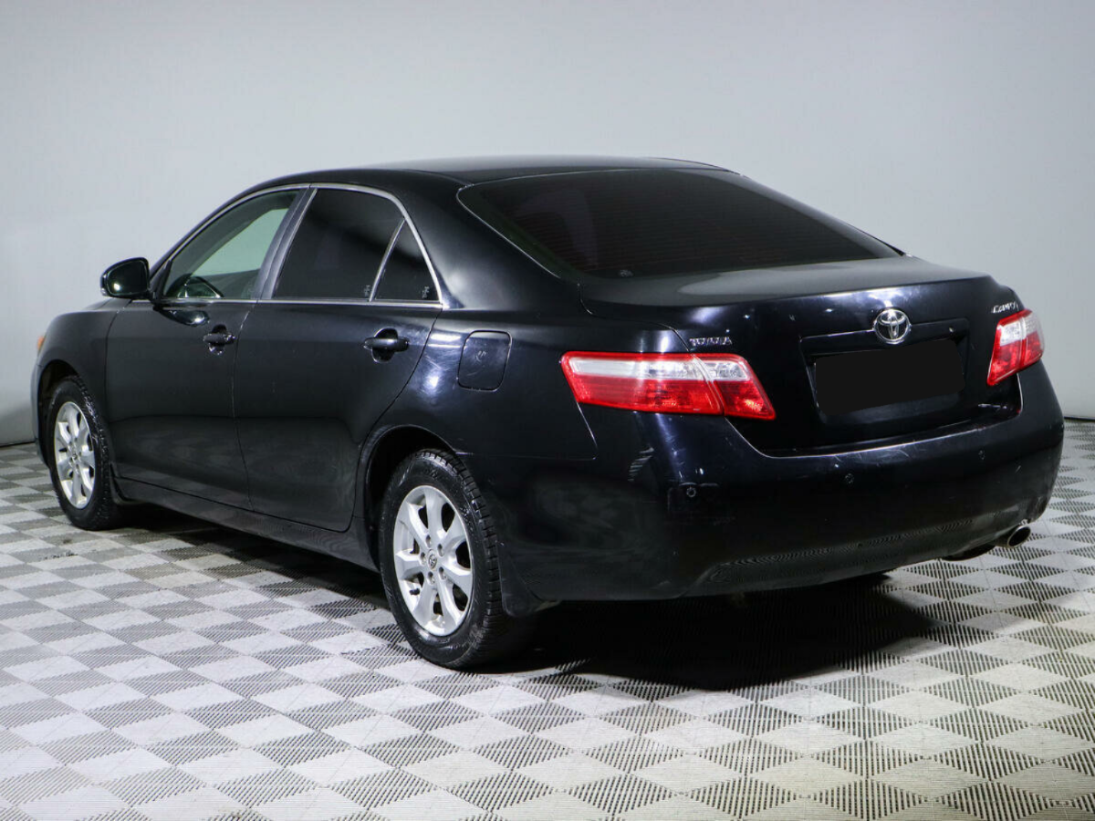 Toyota Camry, 2011