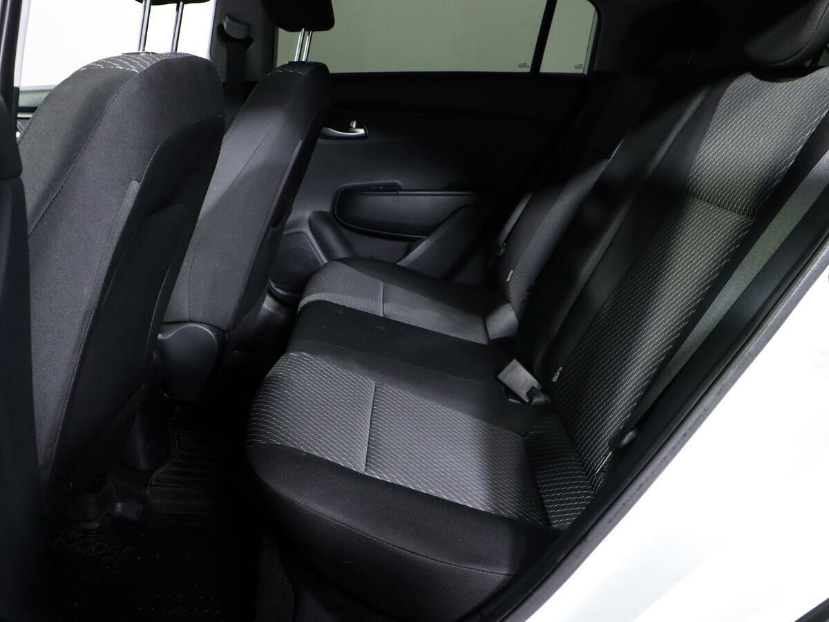 Kia Rio X-Line, 2018