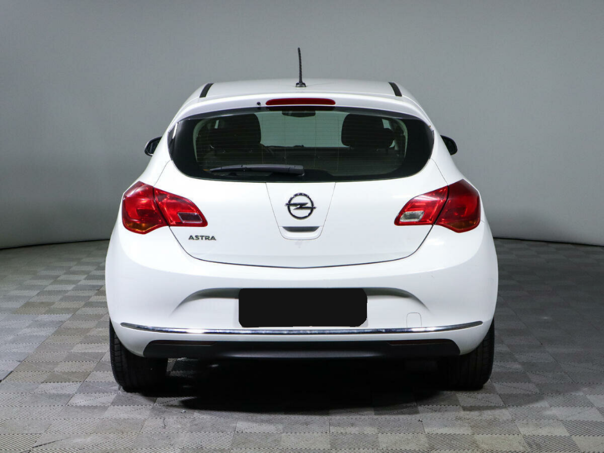 Opel Astra, 2012