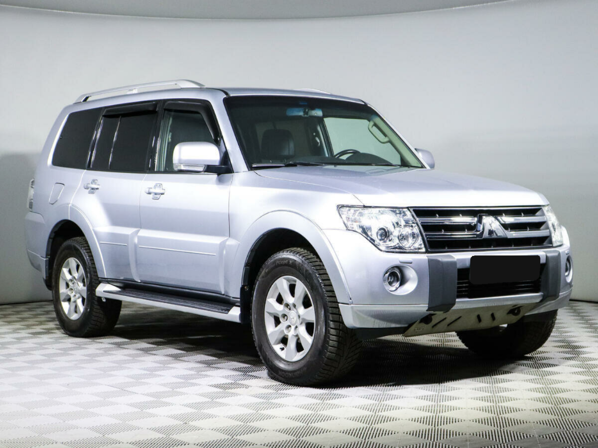 Mitsubishi Pajero, 2011