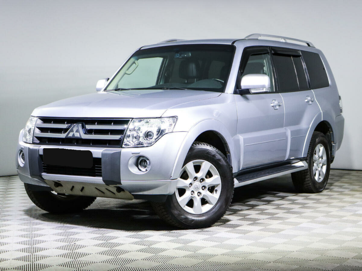 Mitsubishi Pajero, 2011