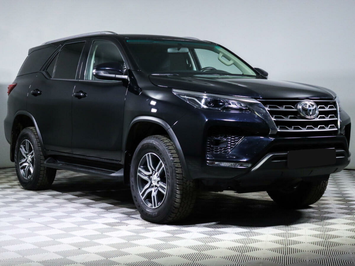 Toyota Fortuner, 2021